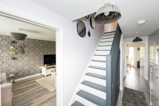 4 bed Detached for sale Image 11
