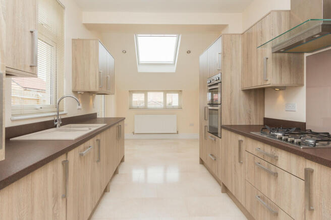 Kitchen/Breakfast...