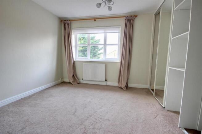 2 bed House to rent Image 7
