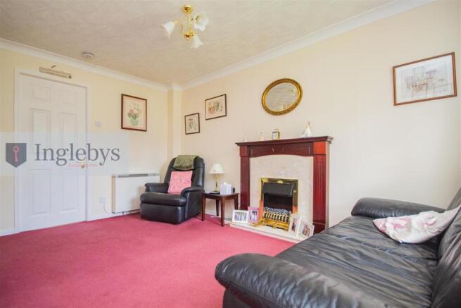 2 bed House for sale Image 6