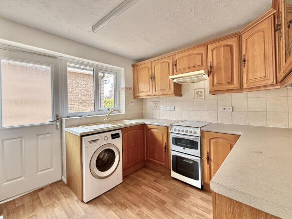 2 bed Detached Bungalow for sale Image 5