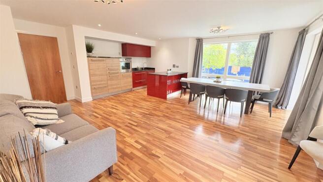 Open Plan Kitchen/Dining and Living Room