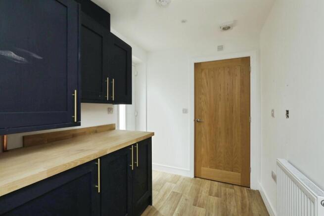 4 bed Detached for sale Image 4
