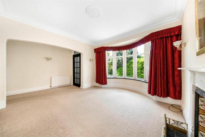 SITTING ROOM (2).jpg