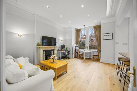 Crossfield Road , Belsize Park NW3