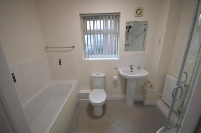 2 bed Flat to rent Image 8