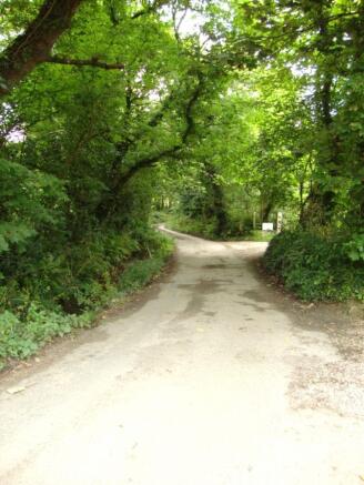 Approach Road