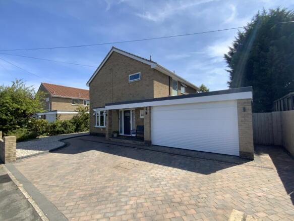 4 bed Detached for sale in cottingham