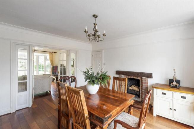 8 The Ridgeway, TN10 4NQ 007.jpg