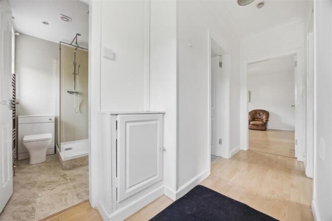 23_GALLOWHILL_GROVE_LENZIE_003.JPG