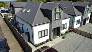 Aurora, Whitehill Road, Meopham, Gravesend DA13 0NY