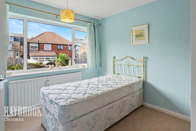 3 bed Semi-Detached for sale Image 12
