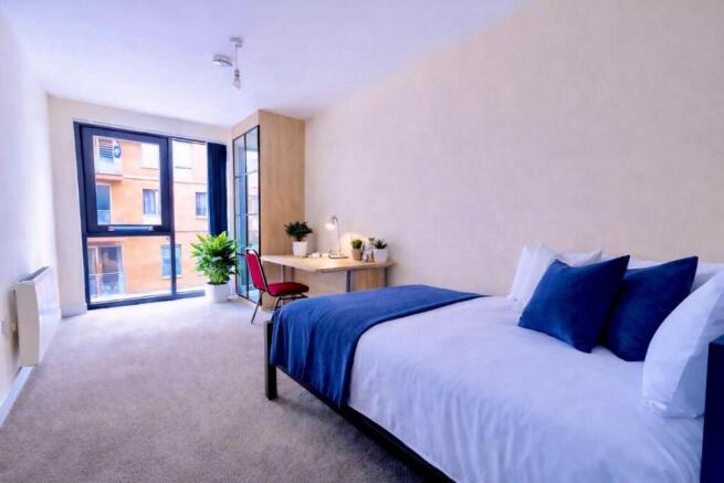 3 bed Apartment to rent Image 9