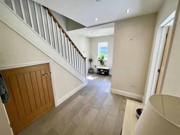 Browne Close, Ashwellthorpe photo 4