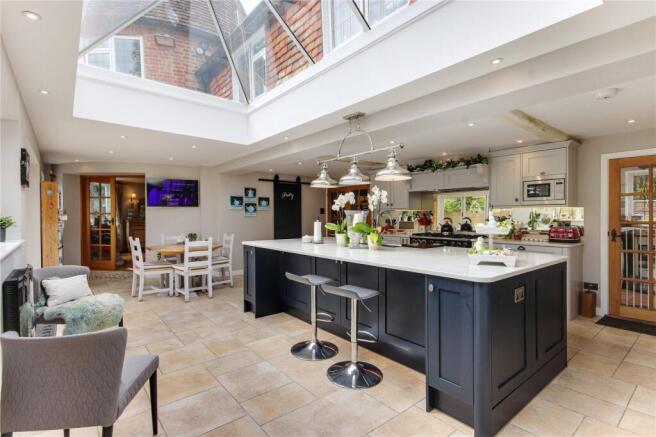 Kitchen/Breakfast Rm