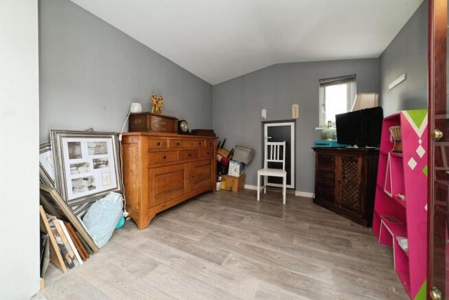 2 bed End of Terrace for sale Image 9
