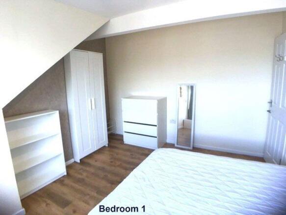 5 bed House to rent Image 9
