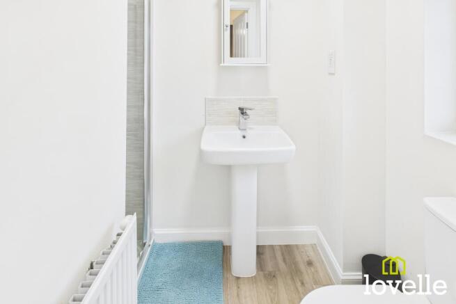 3 bed Semi-Detached to rent Image 7