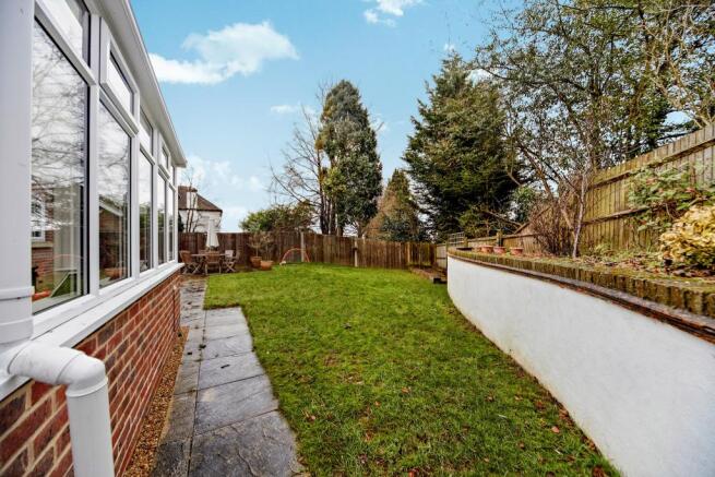 Further garden area