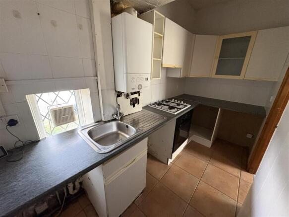2 bed Terraced for sale Image 4