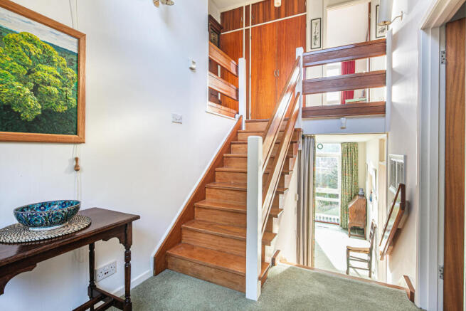 5 bed Detached for sale Image 12