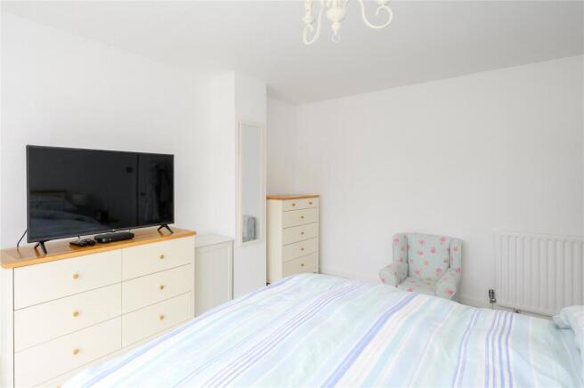 4 bed Semi-Detached for sale Image 9