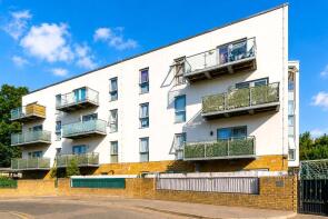 12, 4 Cyan Court, Frederic Street, London E17 7LF