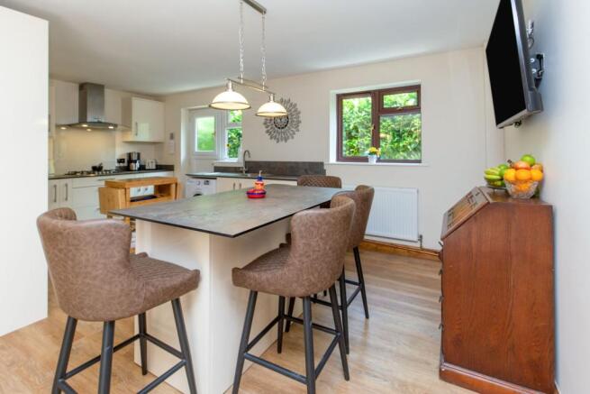 Kitchen/breakfast ro