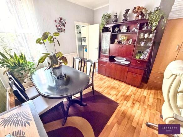 2 bed Terraced for sale Image 5