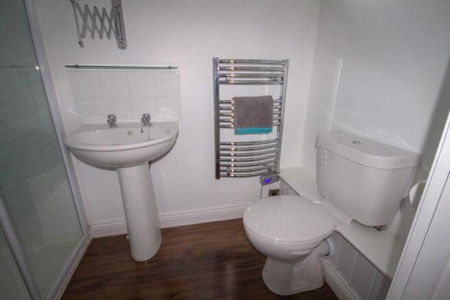 En suite Showe...