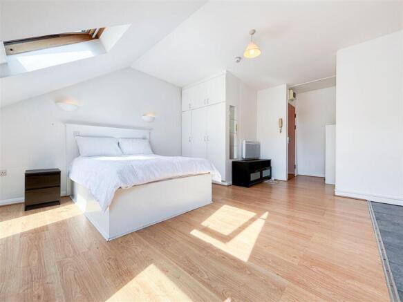 bed area-2.jpg