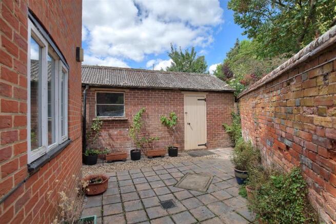 Cottage Mere