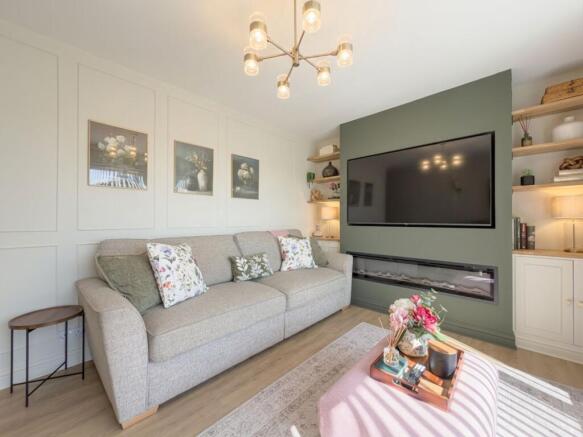 4 bed Detached Bungalow for sale Image 12