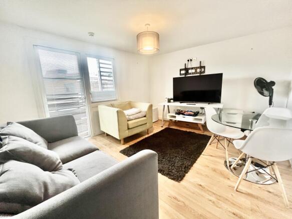 Photo 01