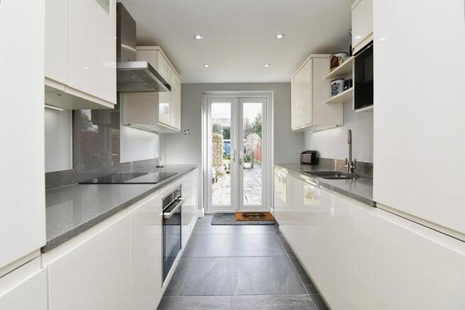 Kitchen: