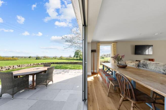 4 bed Detached for sale Image 7