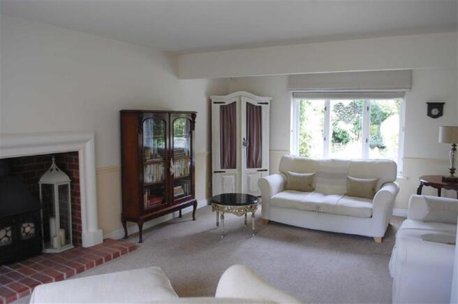 SITTING ROOM