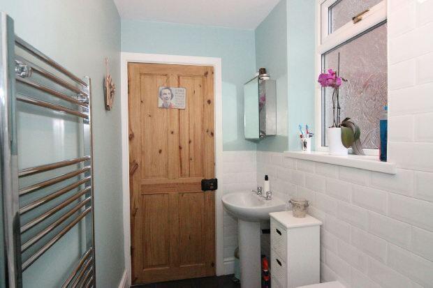 Bathroom Aspect 2