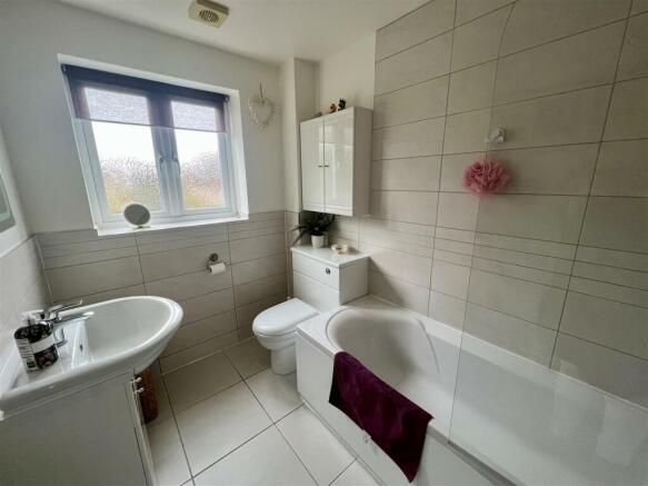 Bathroom.jpg