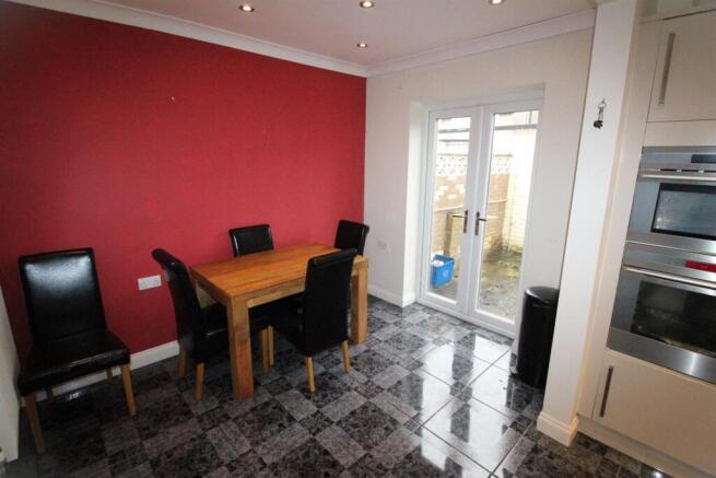 Kitchen/Dining Room