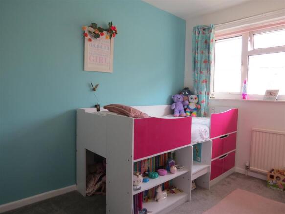 Bedroom: