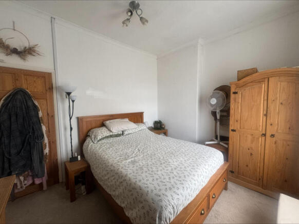 2 bed Terraced to rent Image 6
