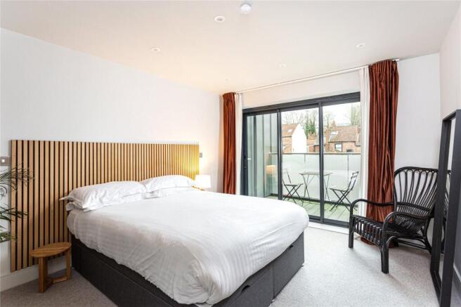 2 bed Flat for sale Image 10
