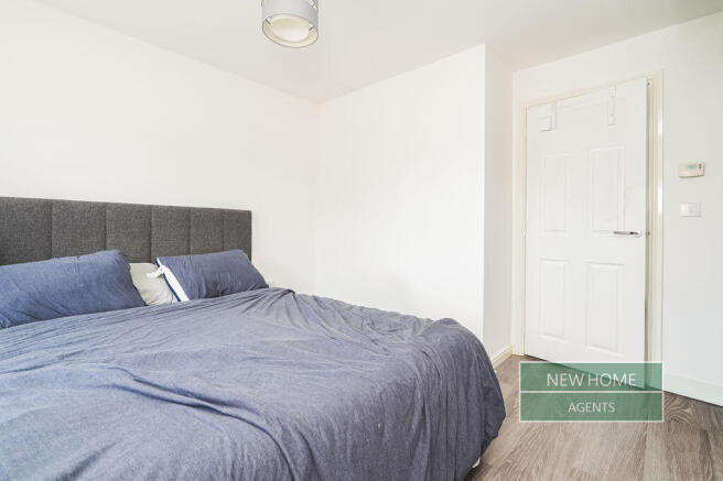3 bed Semi-Detached for sale Image 9