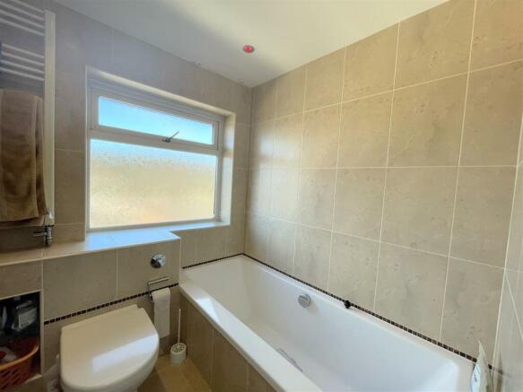 Bathroom/w.c.