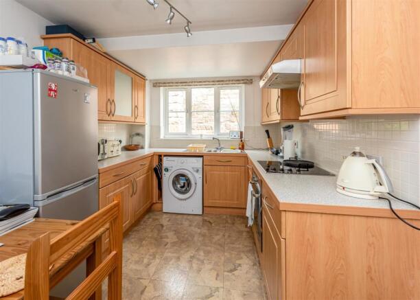 24 The Grove-kitchen.jpg
