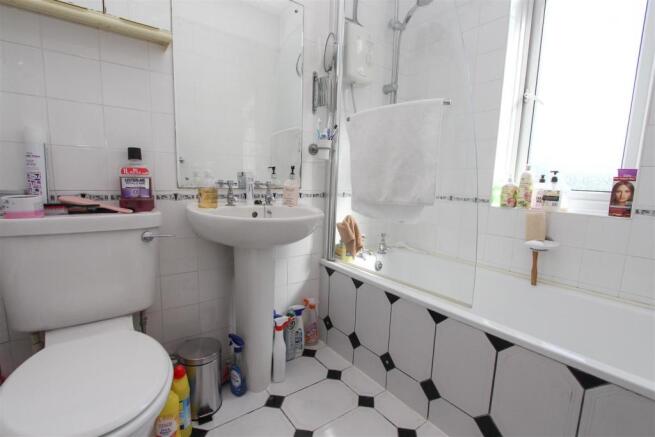 Bathroom.jpg