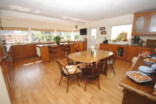 Dining Kitchen