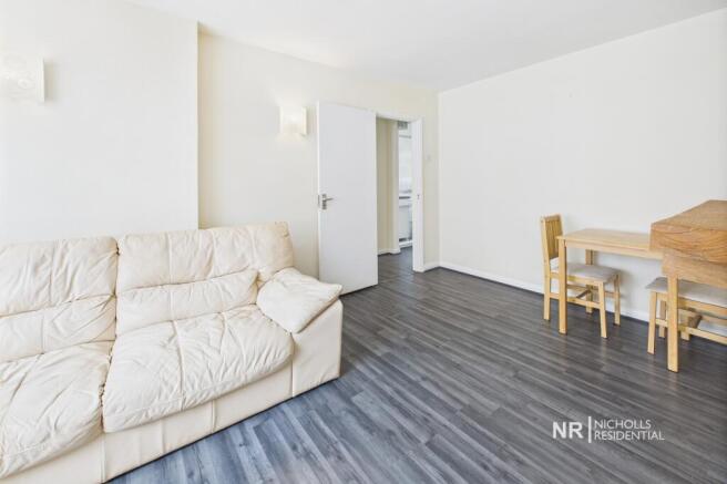 Living Area Extra Photo