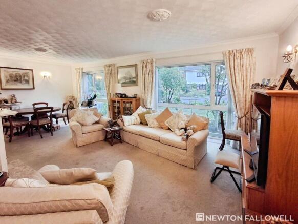 Waterside Close, Bourne, PE10 photo 2